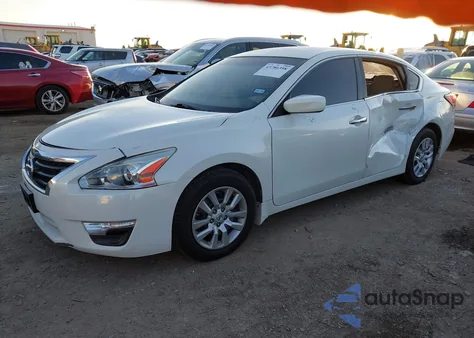 2015 Nissan Altima 2.5 S z USA, uszkodzony, nr VIN 1N4AL3AP3FC161707
